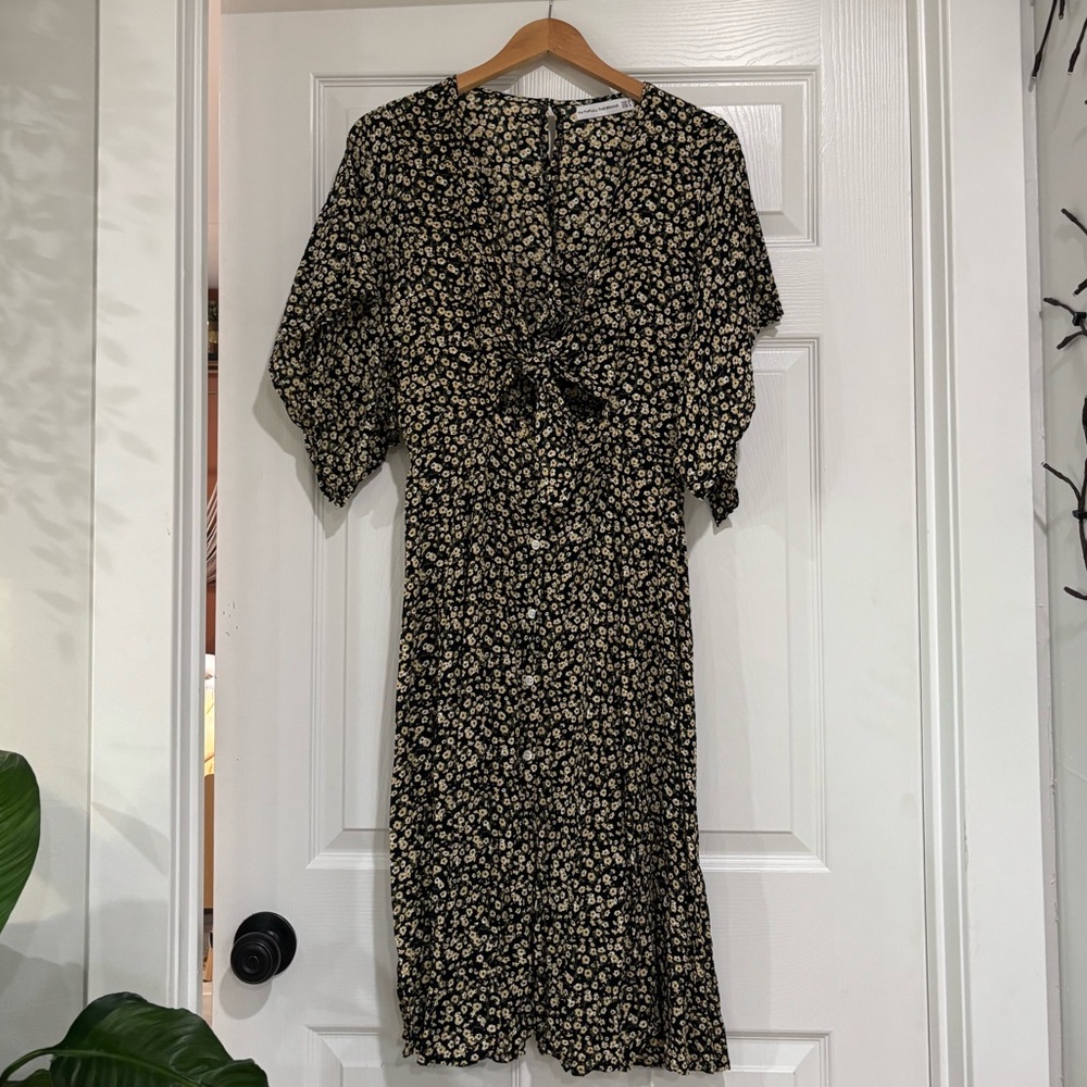 Faithfull the Brand Black Floral Midi Dress - Picture 3 of 7